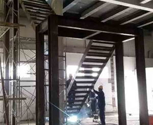 钢结构消防楼梯（4）